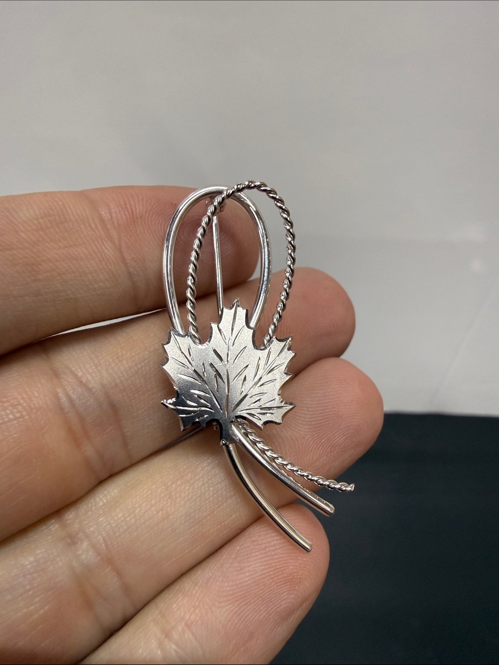 Sterling Silver Maple Leaf Brooch Pin - Silver